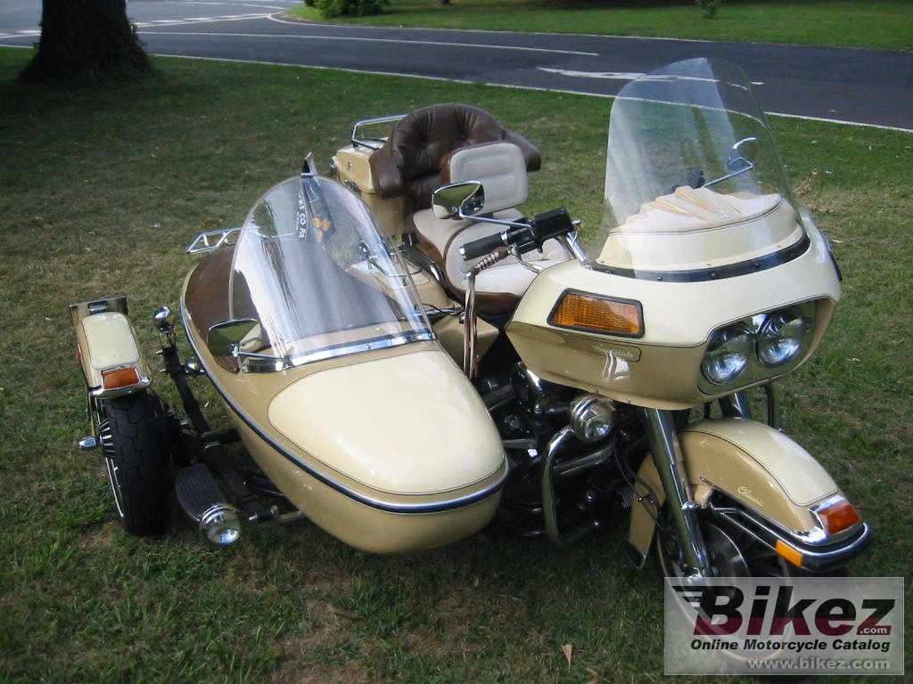 Harley-Davidson FLHTC 1340 (with sidecar)
