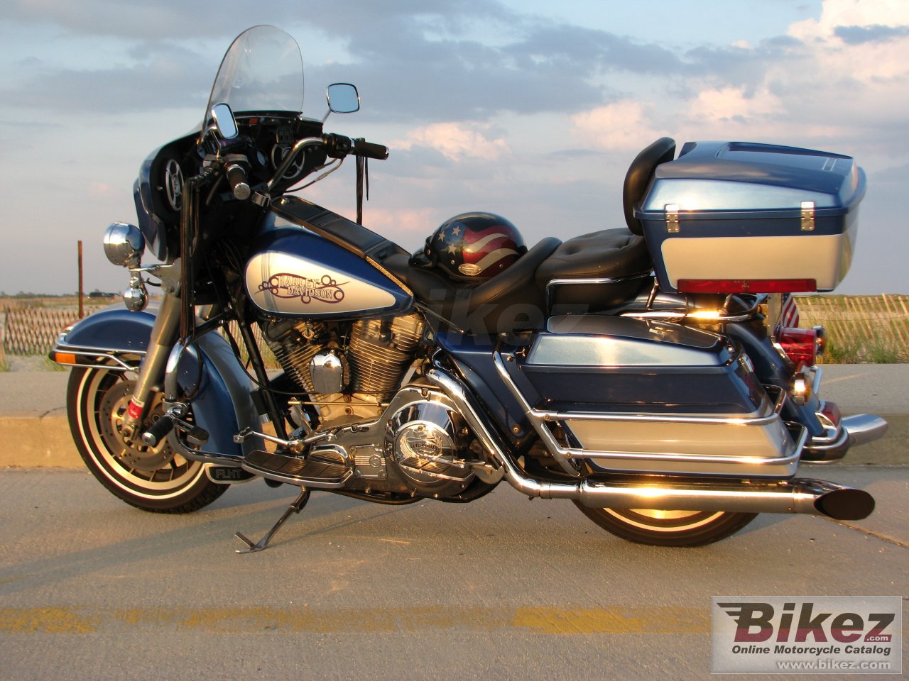 Harley-Davidson FLHTC 1340 Electra Glide Classic