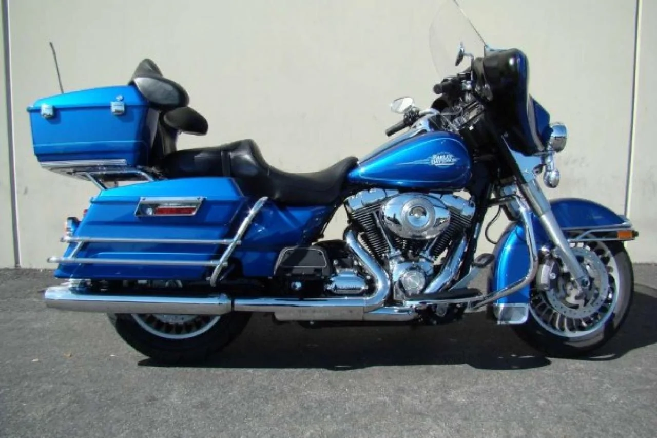 Harley-Davidson FLHTC 1340 Electra Glide Classic