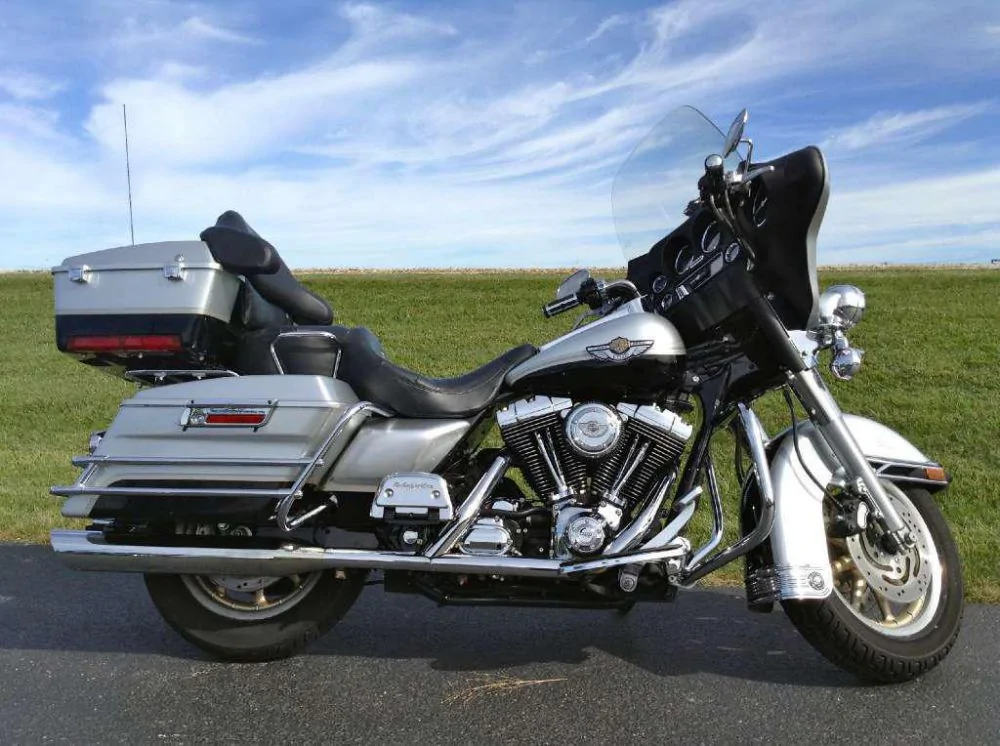 Thumbnail for Harley-Davidson FLHTC Electra Glide Classic 2003
