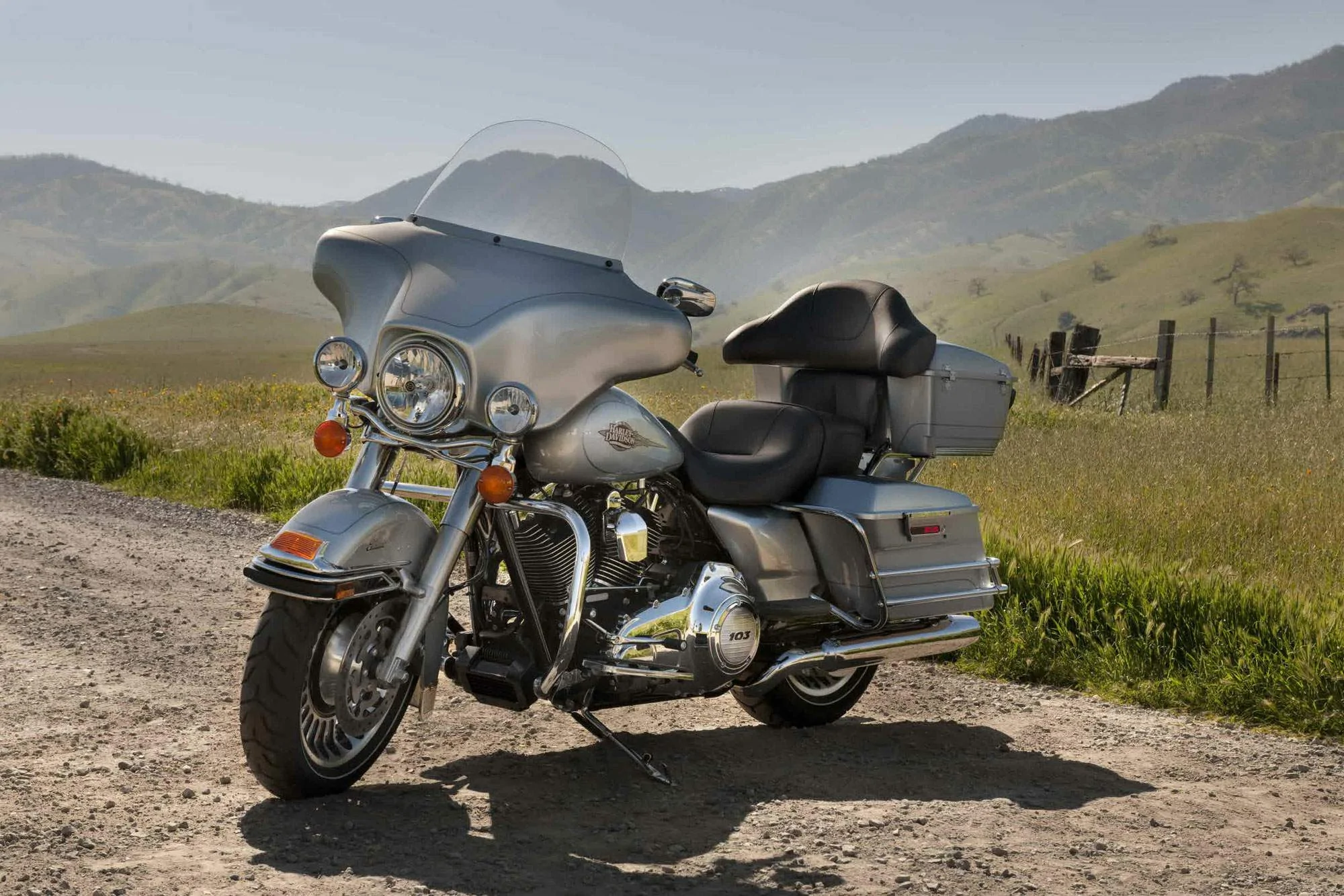 Thumbnail for Harley-Davidson FLHTC Electra Glide Classic 2011