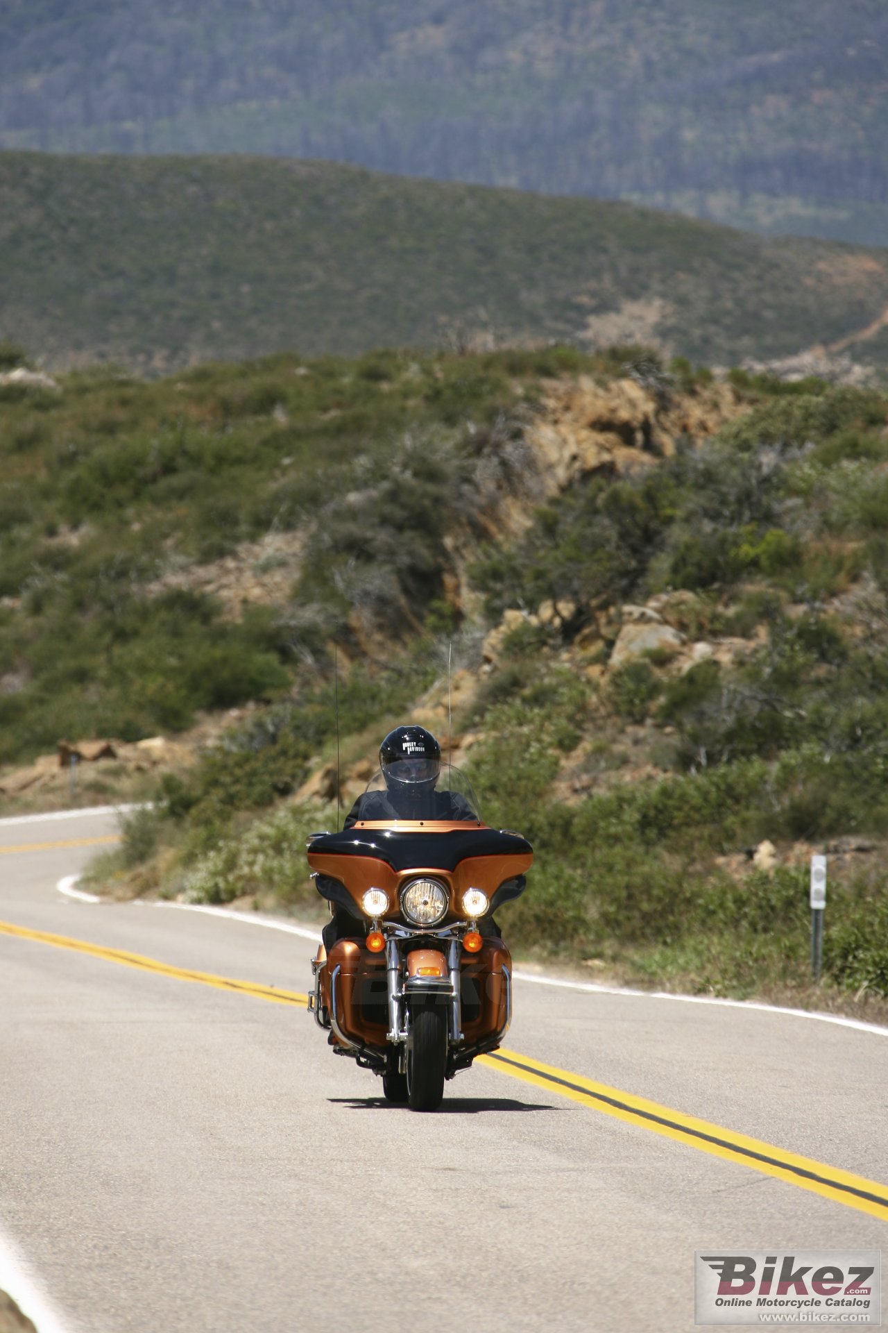 Thumbnail for Harley-Davidson FLHTCU Ultra Classic Electra Glide 2008