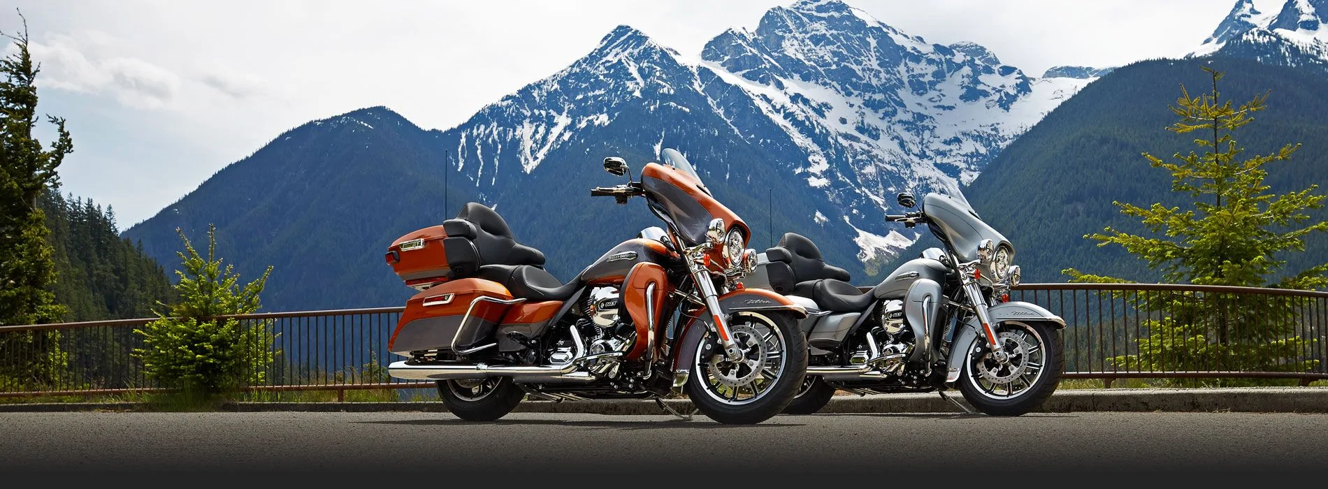 Thumbnail for Harley-Davidson FLHTCUSE CVO Ultra Classic Electra Glide Black 2010