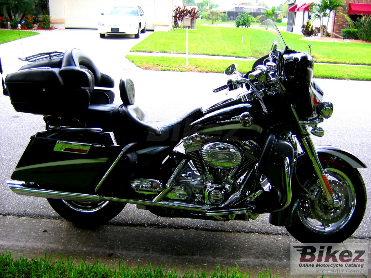 Harley-Davidson FLHTCUSE Screamin Eagle Ultra Classic Electra Glide