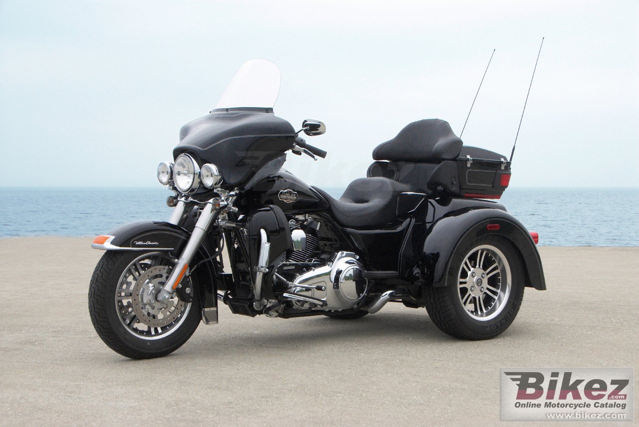 Thumbnail for Harley-Davidson FLHTCUTG Tri Glide Ultra Classic 2009