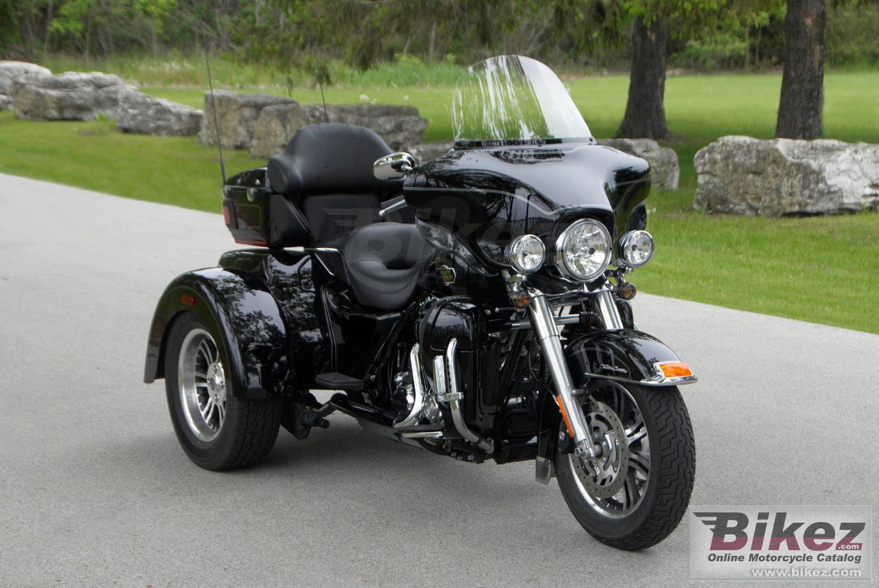 Thumbnail for Harley-Davidson FLHTCUTG Tri Glide Ultra Classic 2009