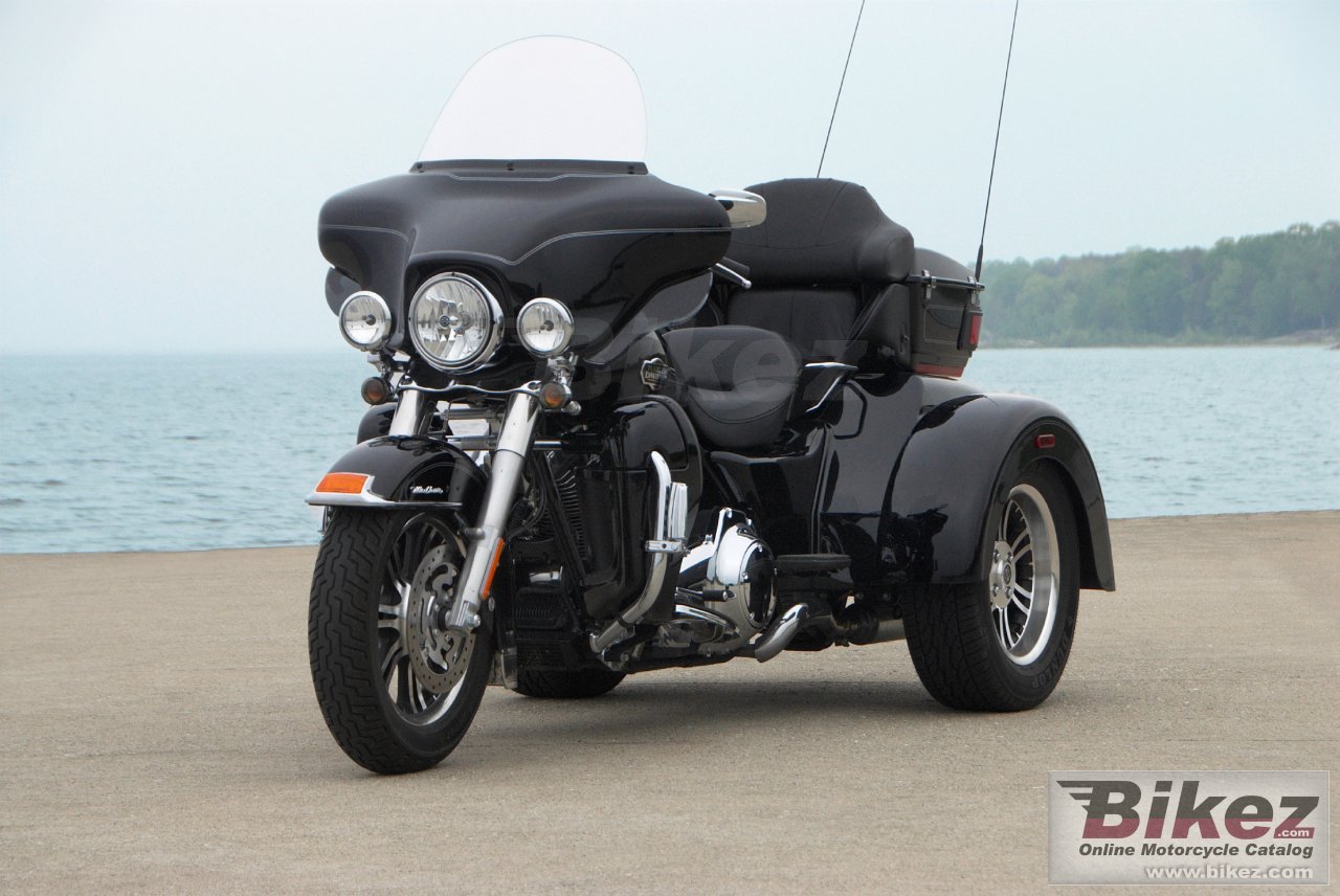 Thumbnail for Harley-Davidson FLHTCUTG Tri Glide Ultra Classic 2009