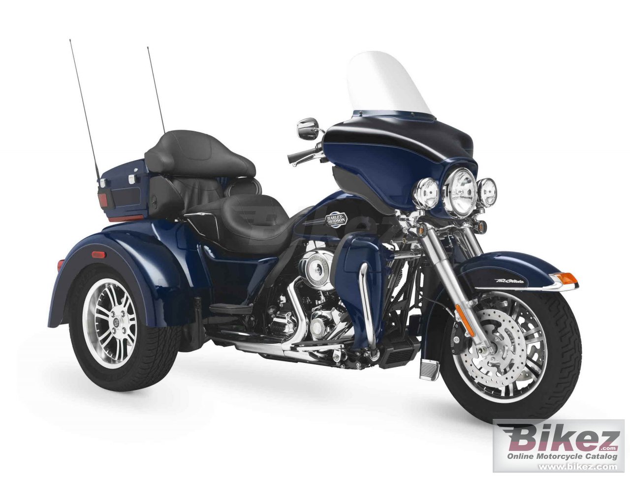 Harley-Davidson FLHTCUTG Tri Glide Ultra Classic