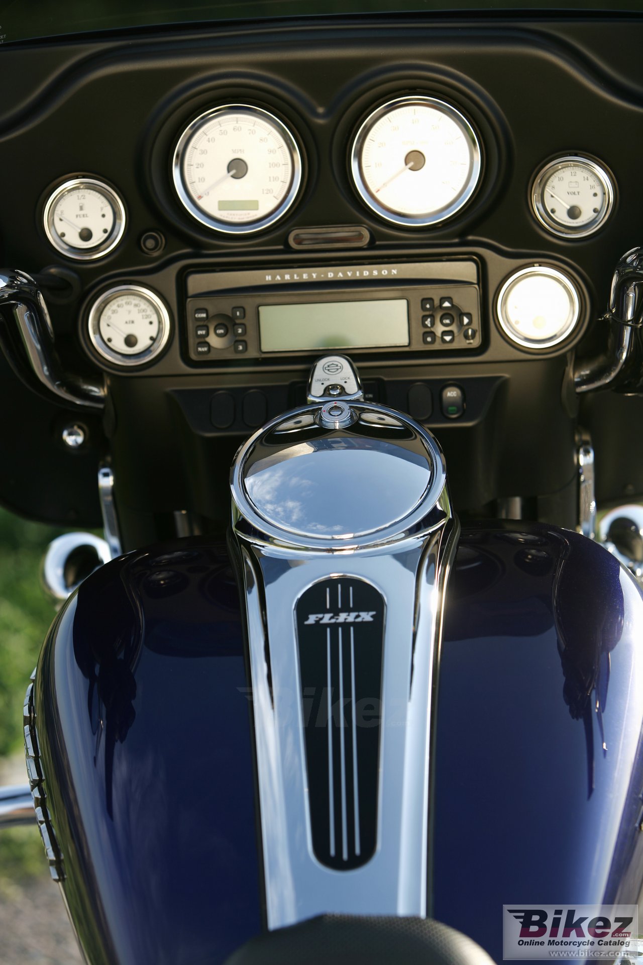 Thumbnail for Harley-Davidson FLHXI Street Glide 2006