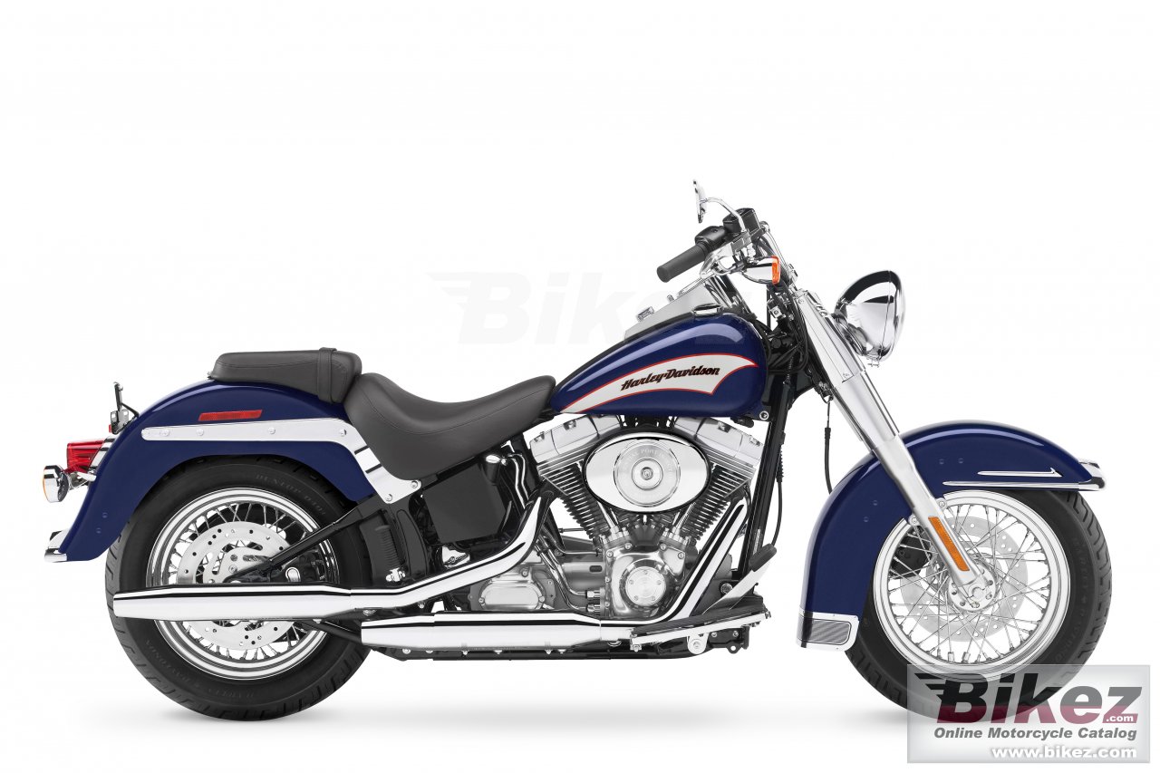 Harley-Davidson FLST Heritage Softail