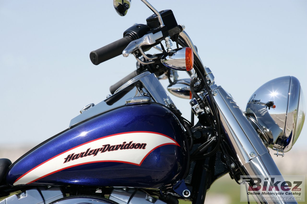Thumbnail for Harley-Davidson FLST Heritage Softail 2006
