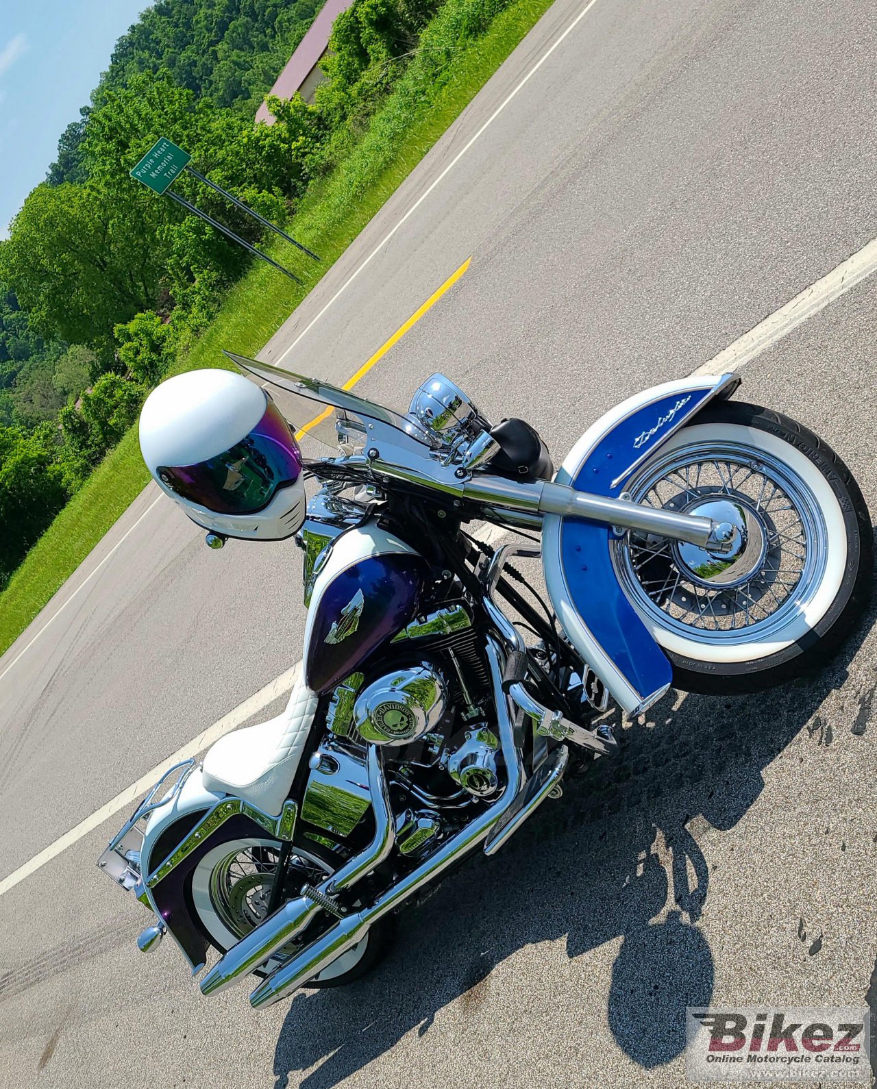 Thumbnail for Harley-Davidson FLSTN Softail Deluxe 2010