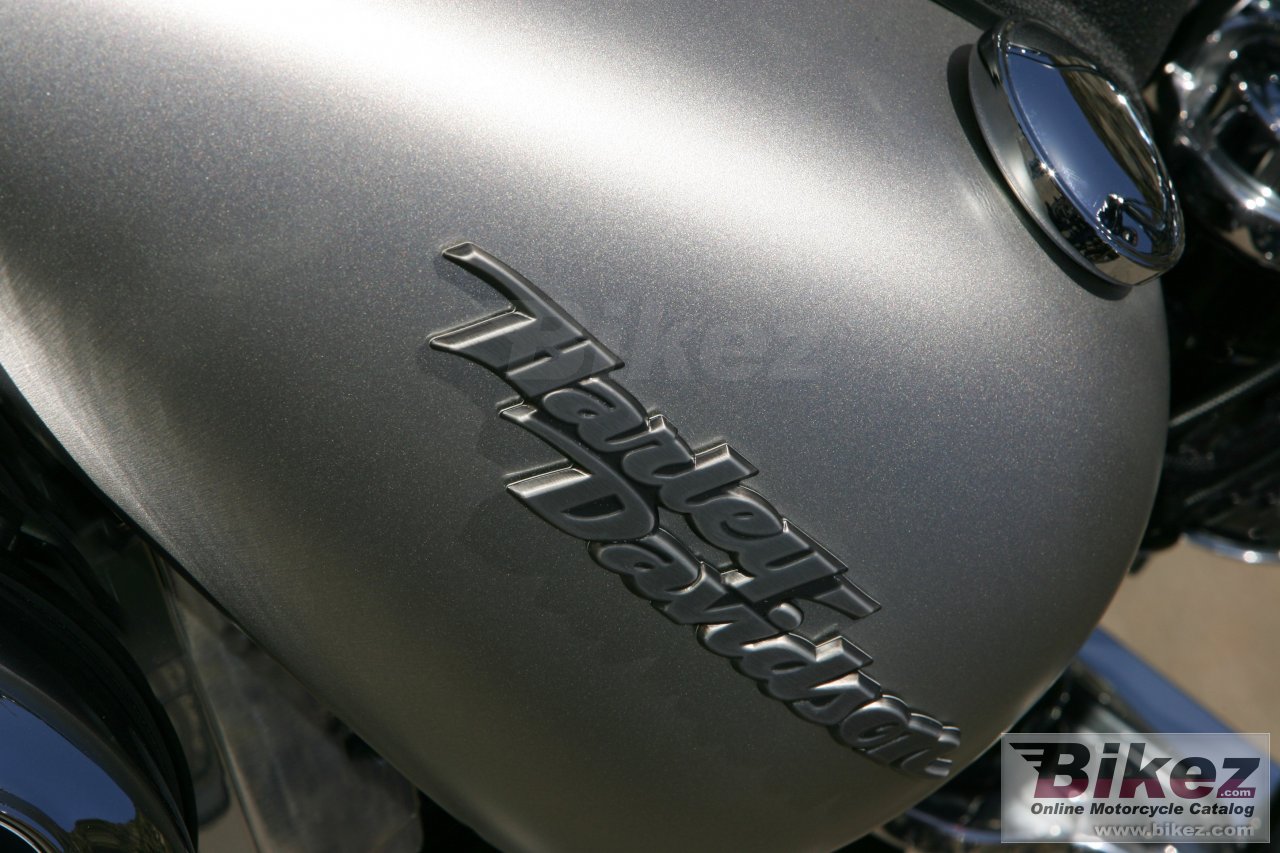 Thumbnail for Harley-Davidson FXDB Dyna Street Bob 2007