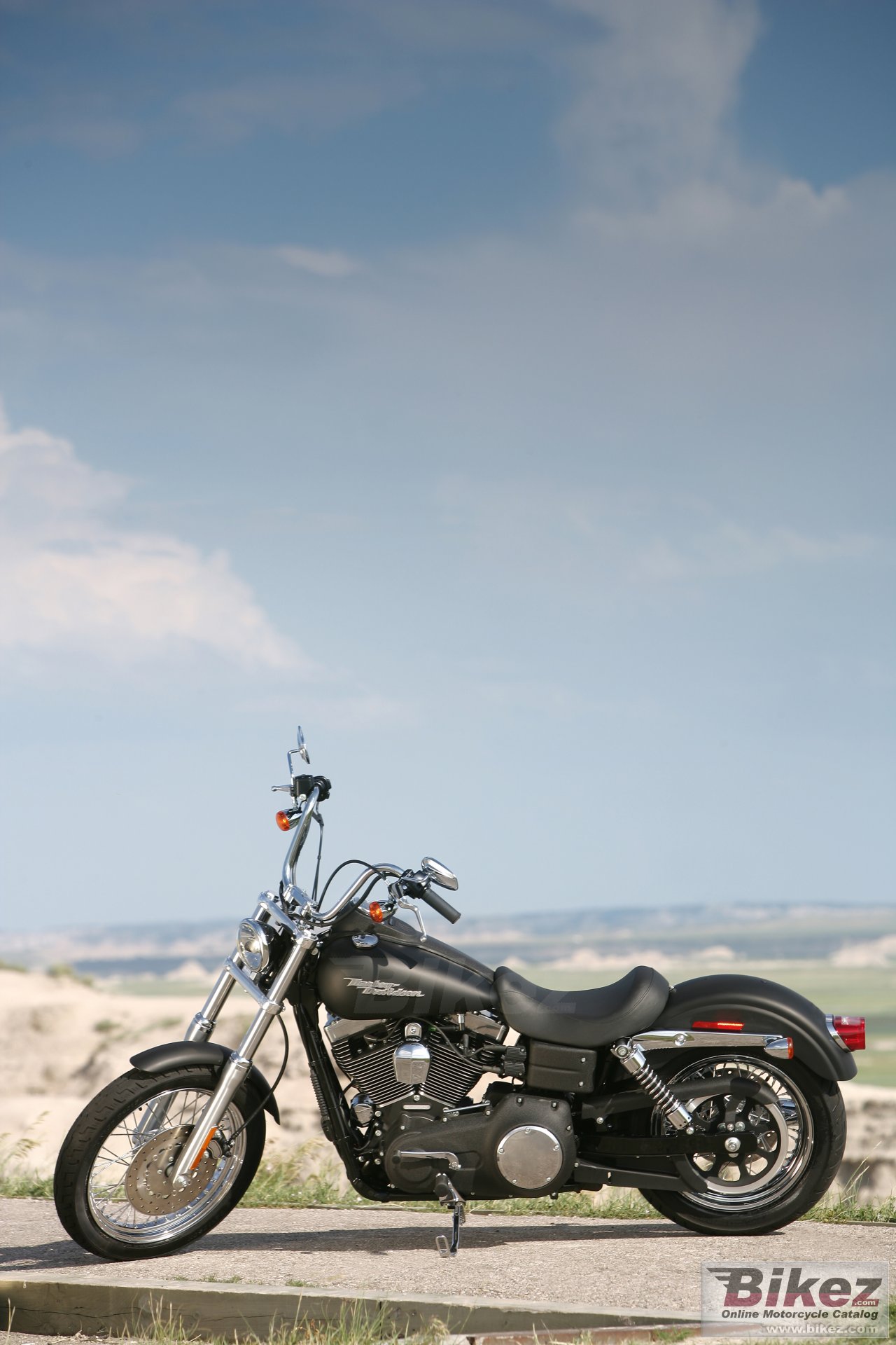 Thumbnail for Harley-Davidson FXDBI Street Bob 2006