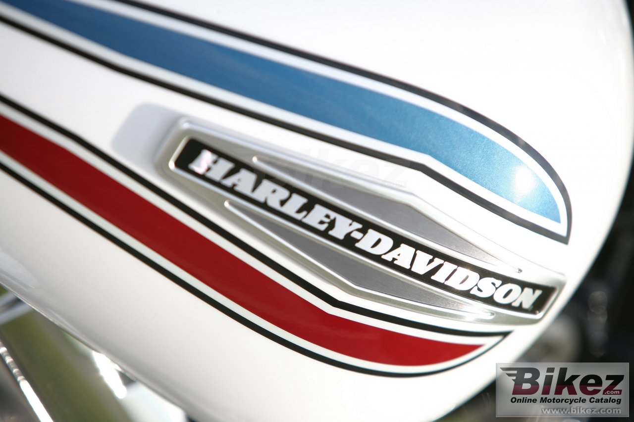 Thumbnail for Harley-Davidson FXDI Dyna Super Glide 2006