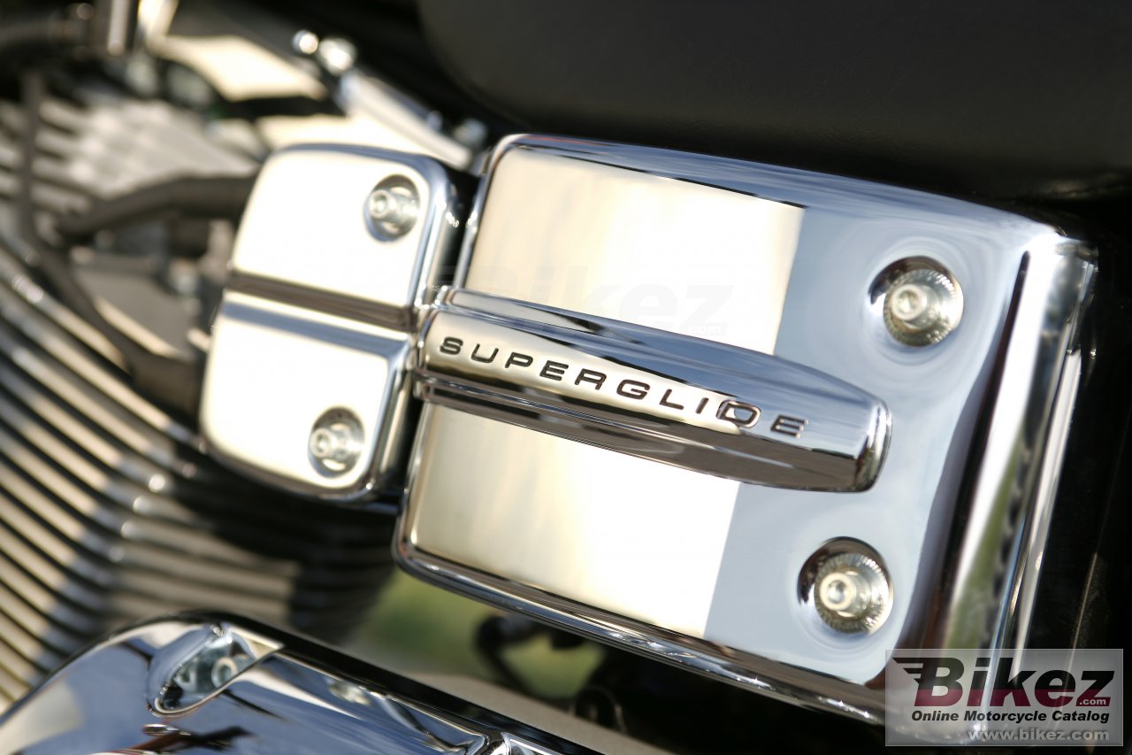 Thumbnail for Harley-Davidson FXDI Dyna Super Glide 2006
