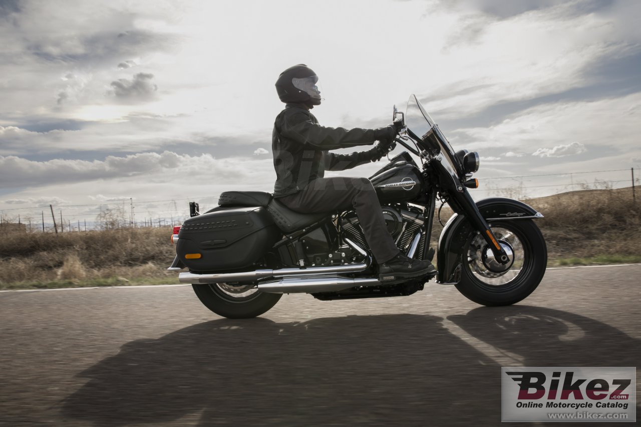 Thumbnail for Harley-Davidson Heritage Classic 2021