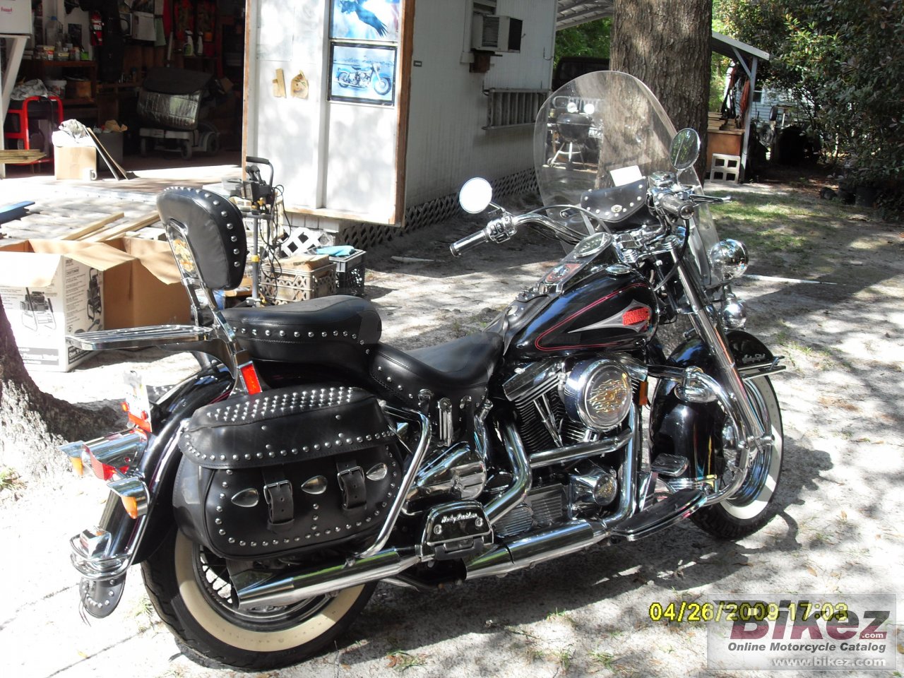 Thumbnail for Harley-Davidson Heritage Softail Classic 1999