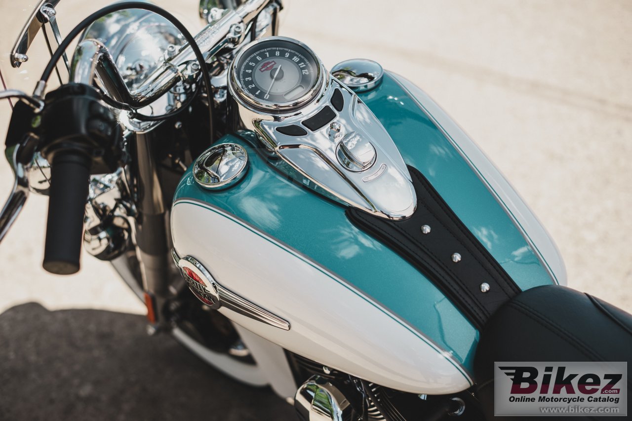 Thumbnail for Harley-Davidson Heritage Softail Classic 2017