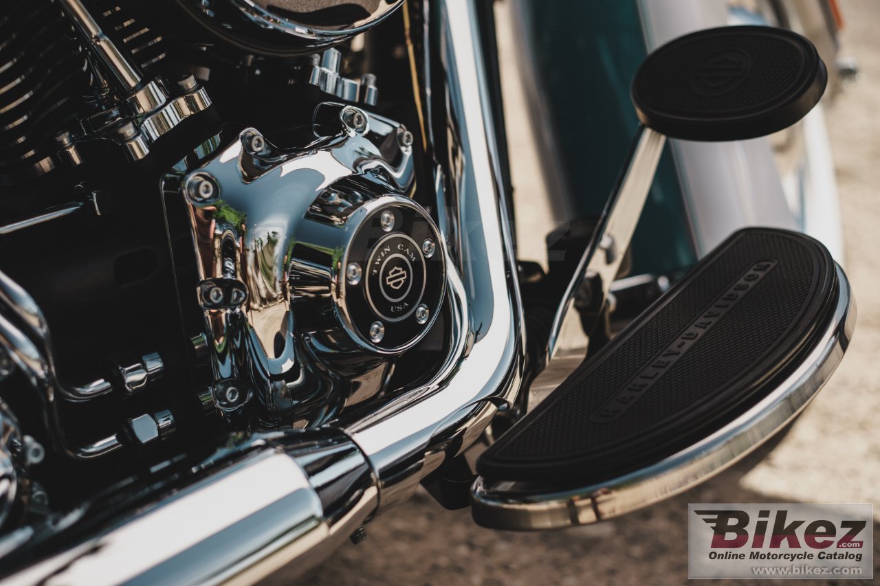 Thumbnail for Harley-Davidson Heritage Softail Classic 2017