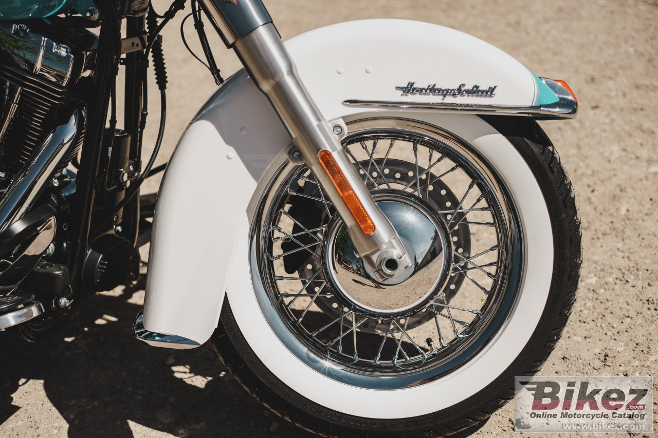 Thumbnail for Harley-Davidson Heritage Softail Classic 2017