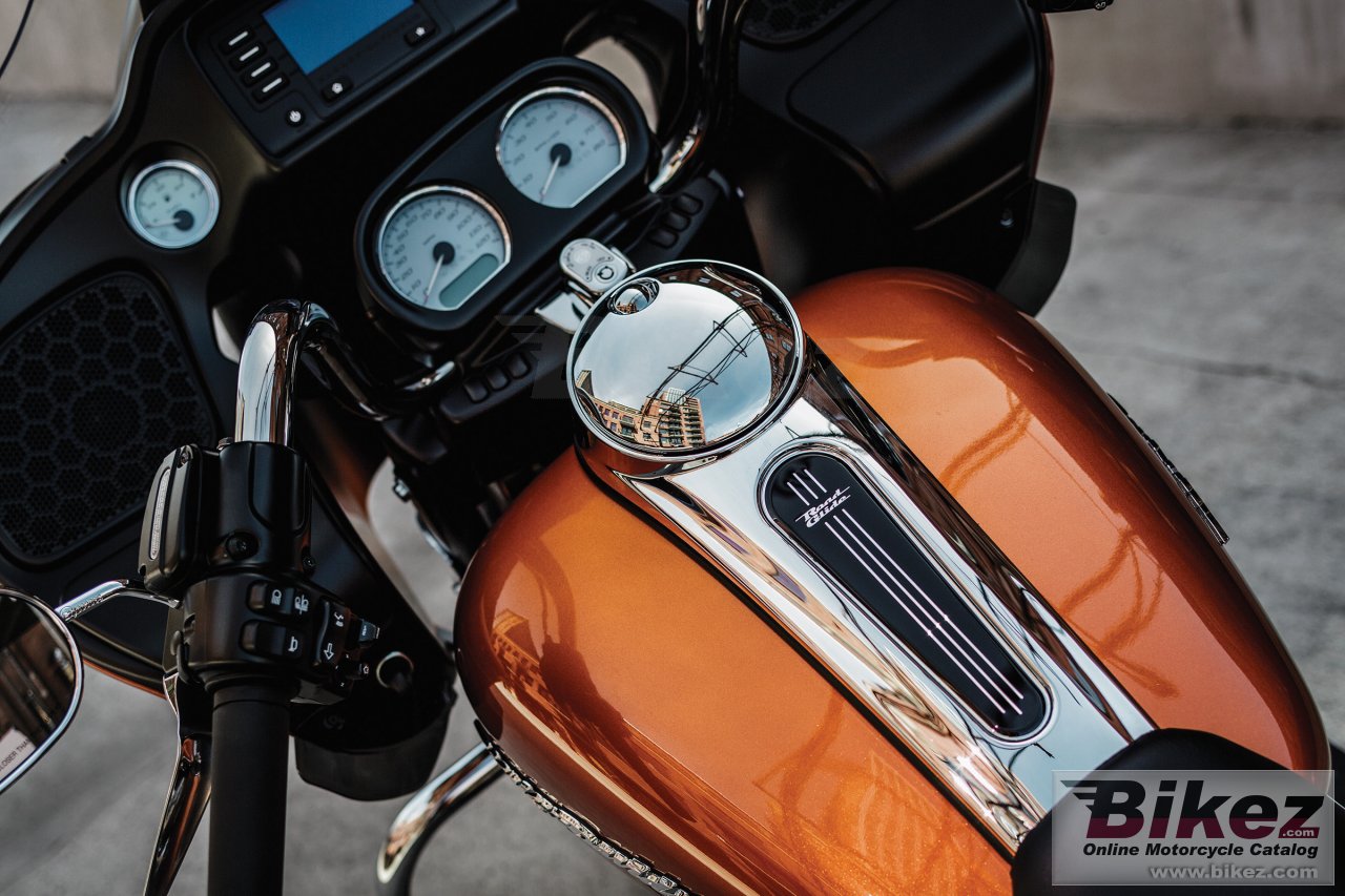 Thumbnail for Harley-Davidson Road Glide 2015