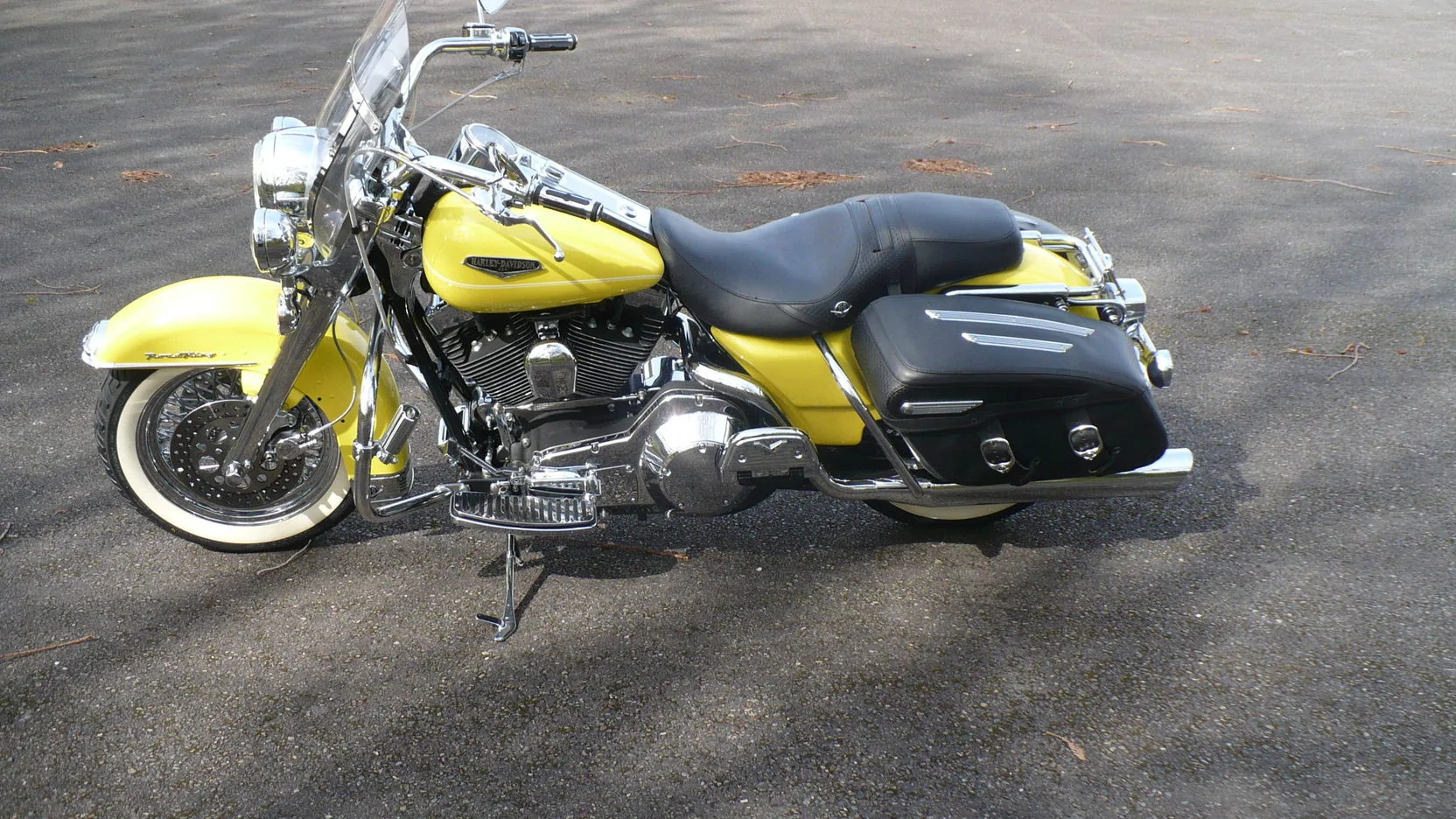 Thumbnail for Harley-Davidson Road King Classic 1999