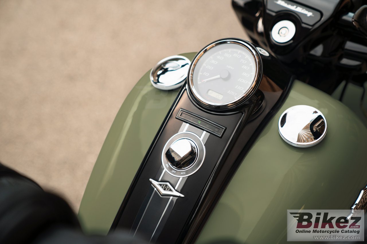 Thumbnail for Harley-Davidson Road King Special 2021