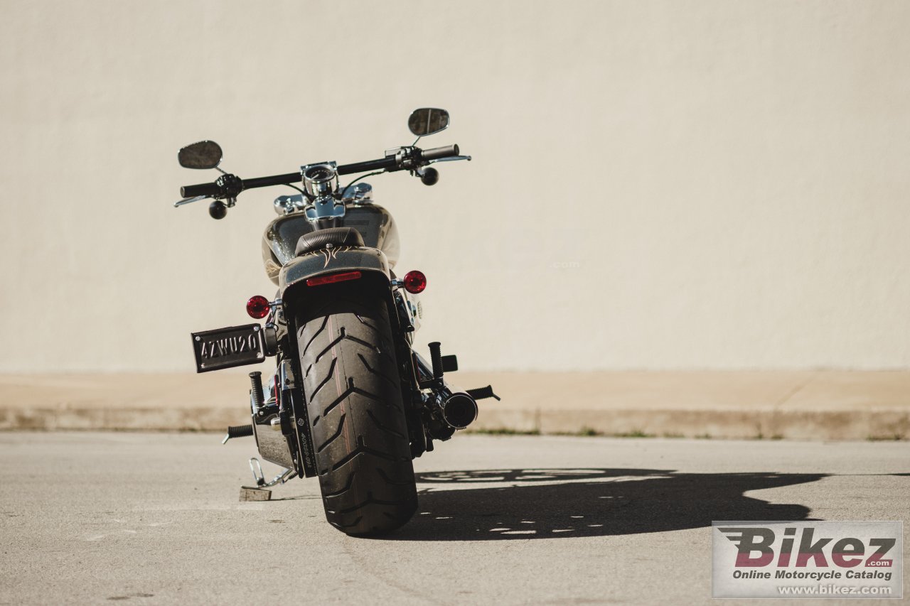 Thumbnail for Harley-Davidson Softail Breakout 2016