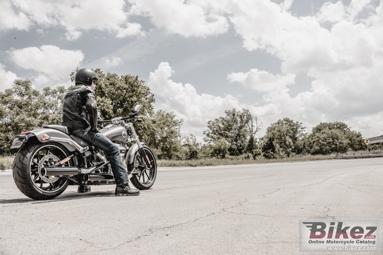 Thumbnail for Harley-Davidson Softail Breakout 2017