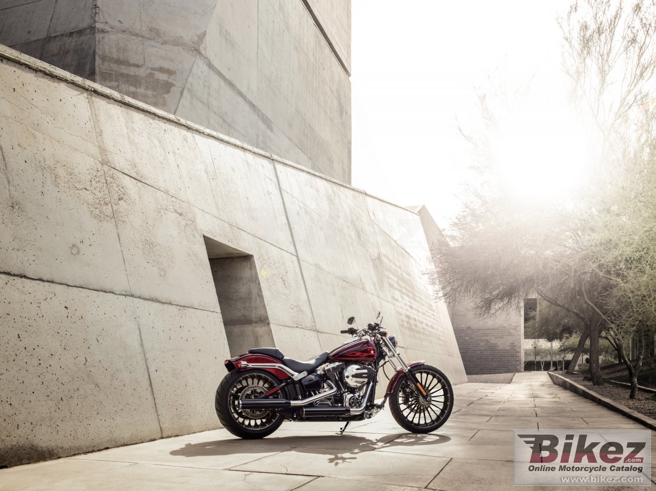 Thumbnail for Harley-Davidson Softail Breakout 2017