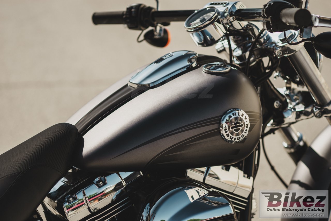 Thumbnail for Harley-Davidson Softail Breakout 2017