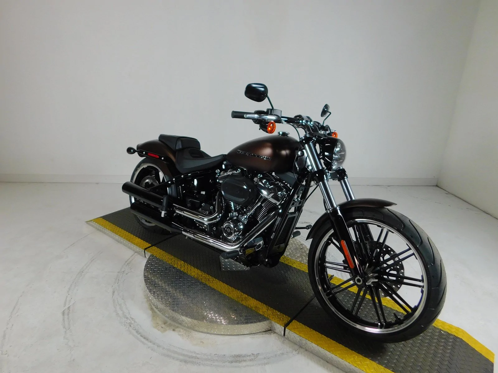 Thumbnail for Harley-Davidson Softail Breakout 114 2019