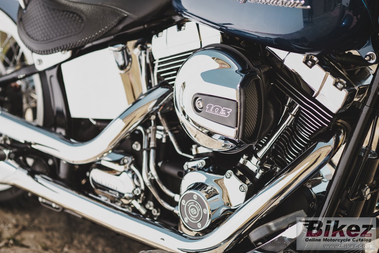 Thumbnail for Harley-Davidson Softail Deluxe 2017
