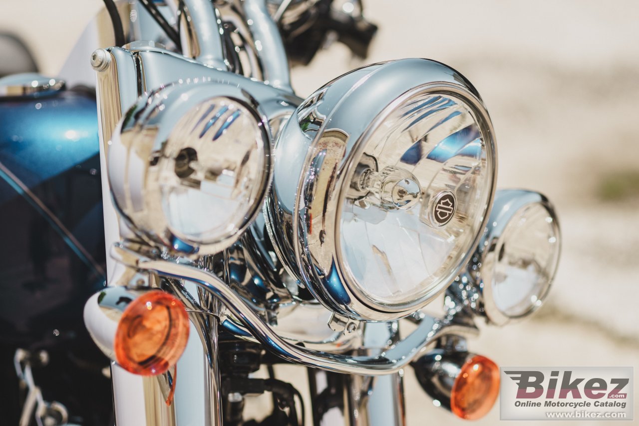 Thumbnail for Harley-Davidson Softail Deluxe 2017