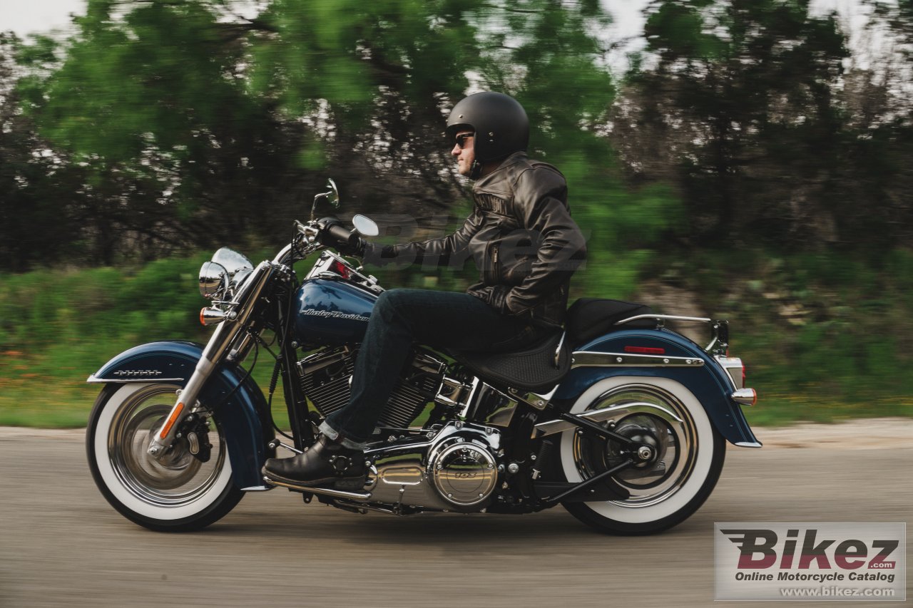 Thumbnail for Harley-Davidson Softail Deluxe 2017