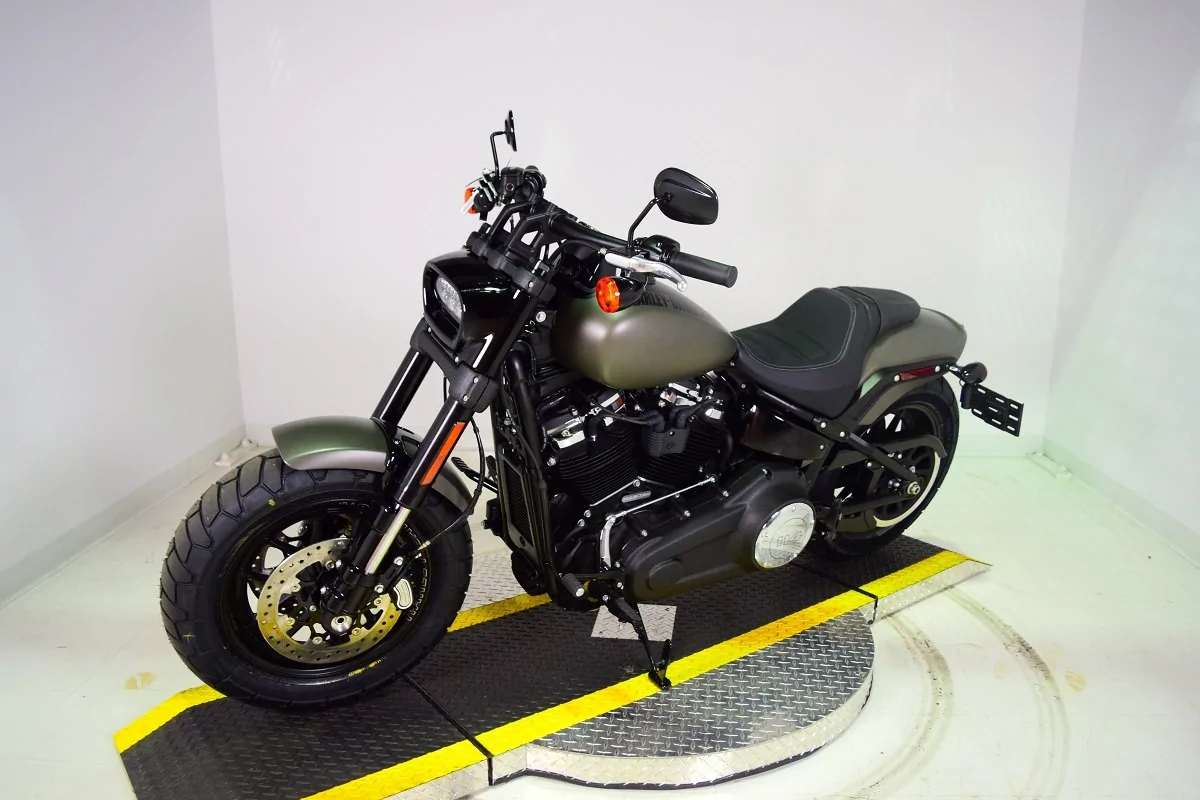 Thumbnail for Harley-Davidson Softail Fat Bob 2018