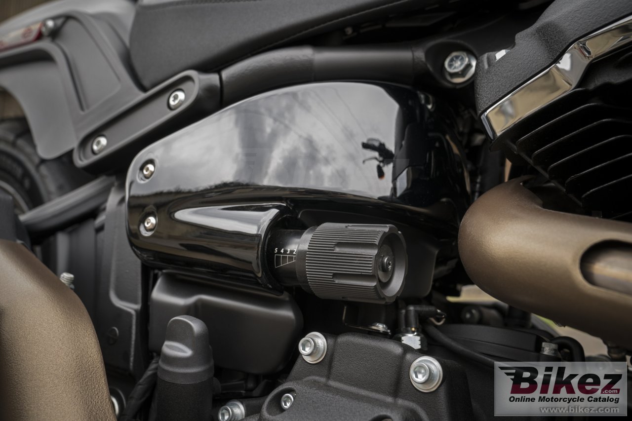 Thumbnail for Harley-Davidson Softail Fat Bob 2018