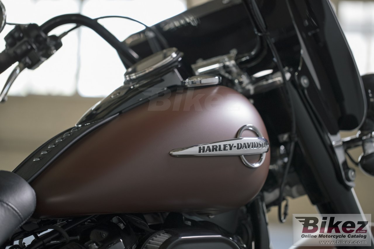 Thumbnail for Harley-Davidson Softail Heritage Classic 114 2018
