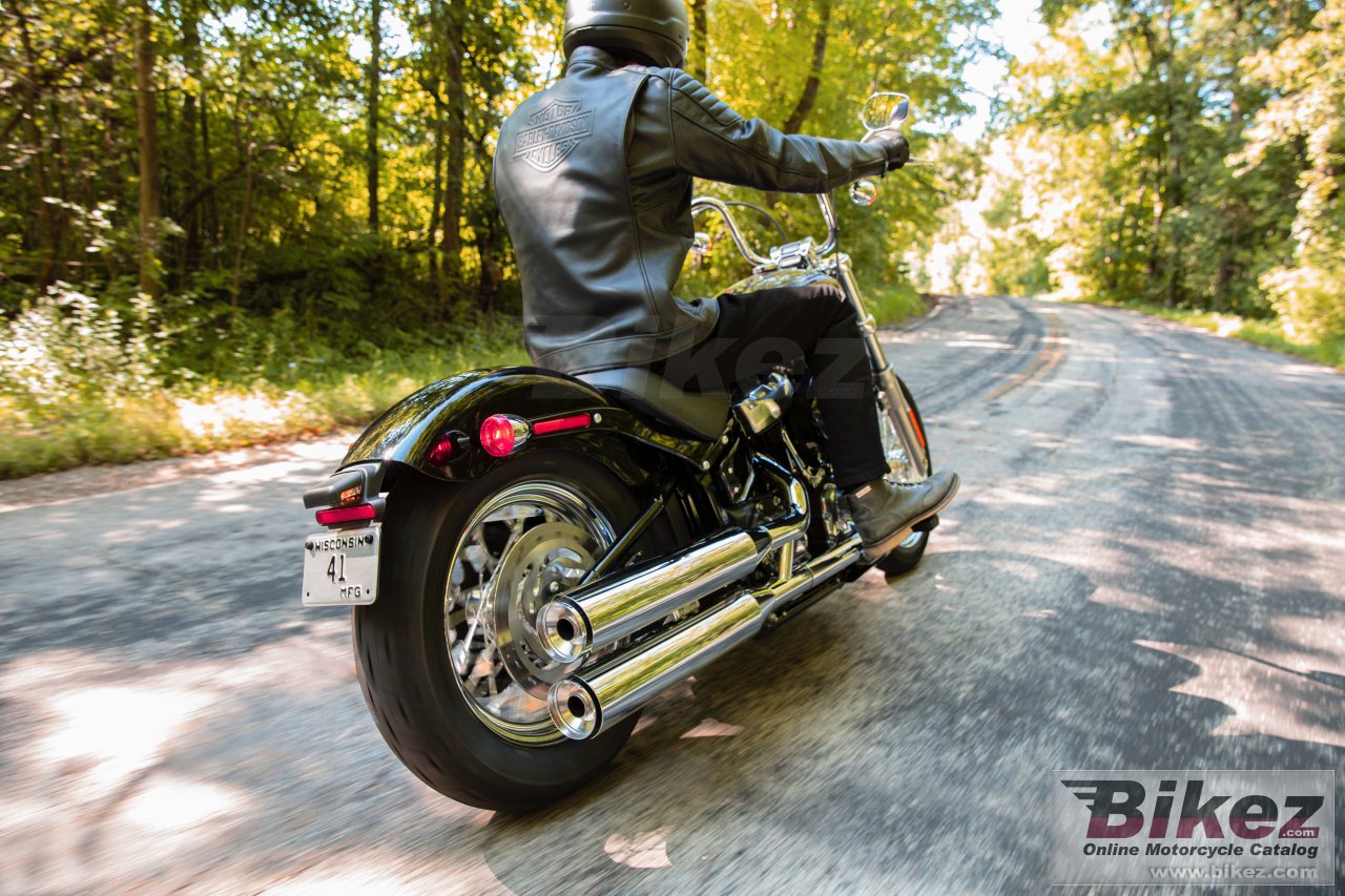 Thumbnail for Harley-Davidson Softail Standard 2021