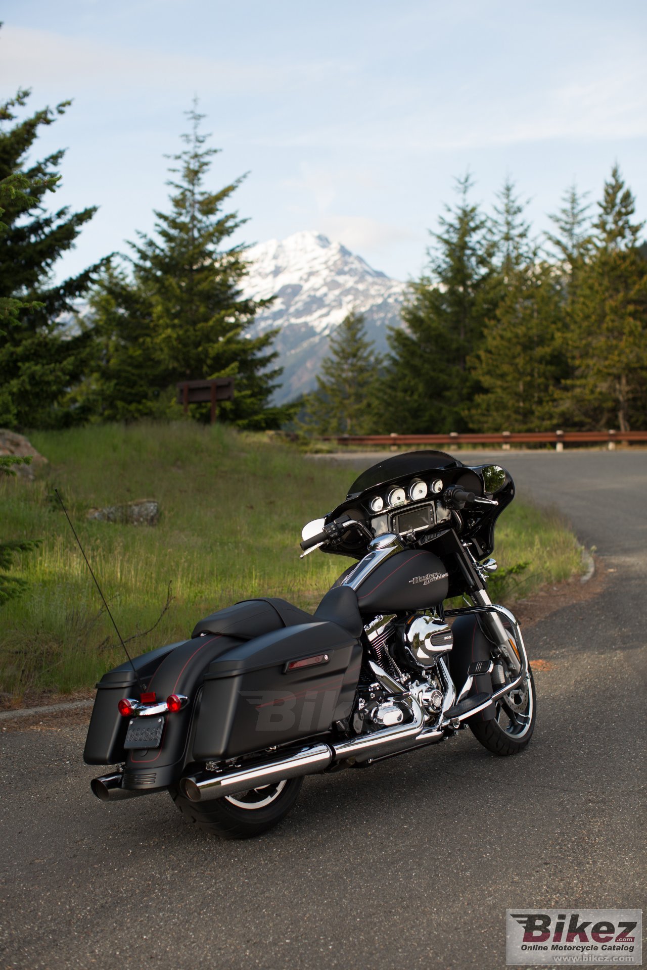 Thumbnail for Harley-Davidson Street Glide Special 2015