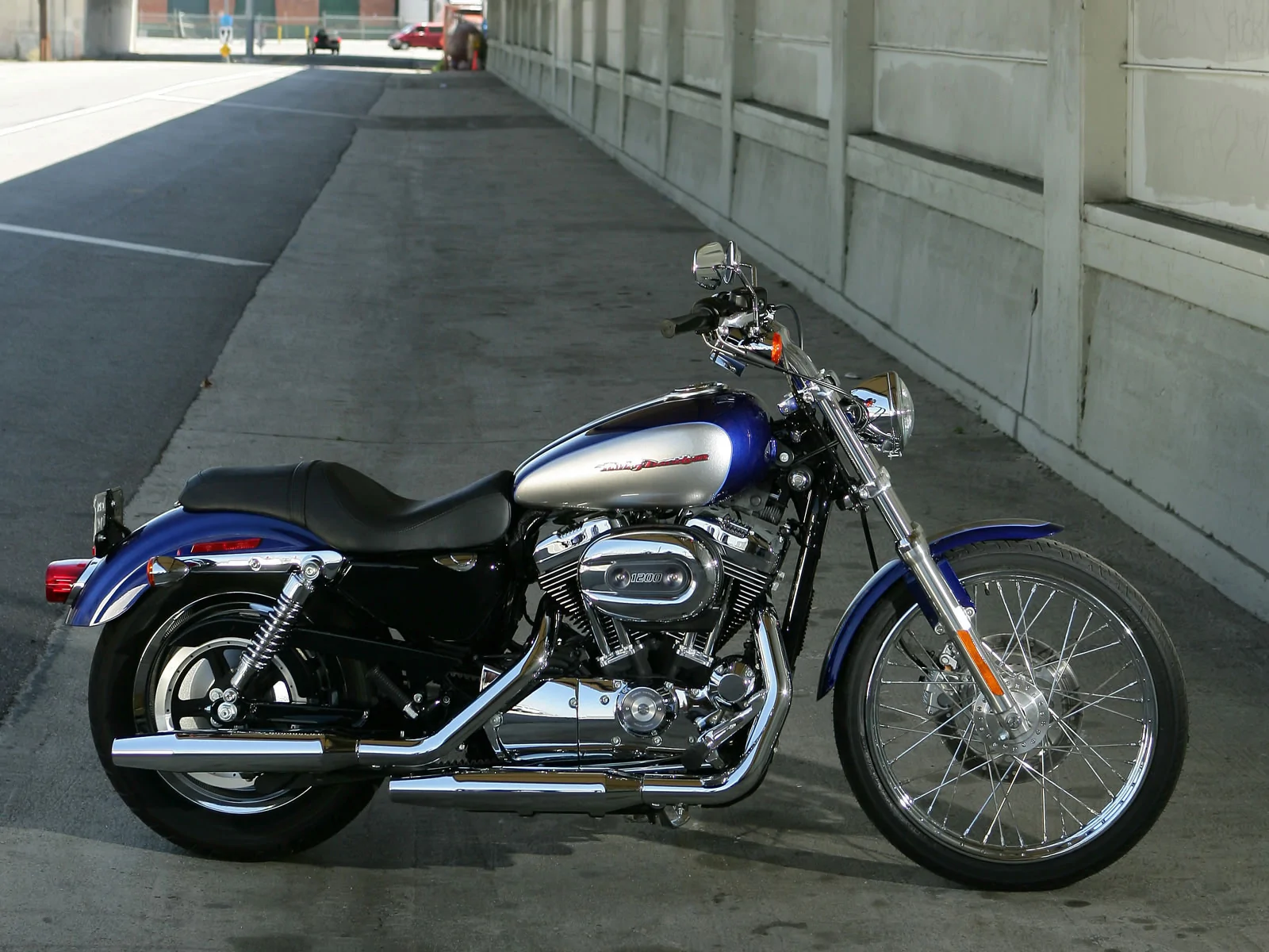 Thumbnail for Harley-Davidson XL 1200 C Sportster Custom 2005