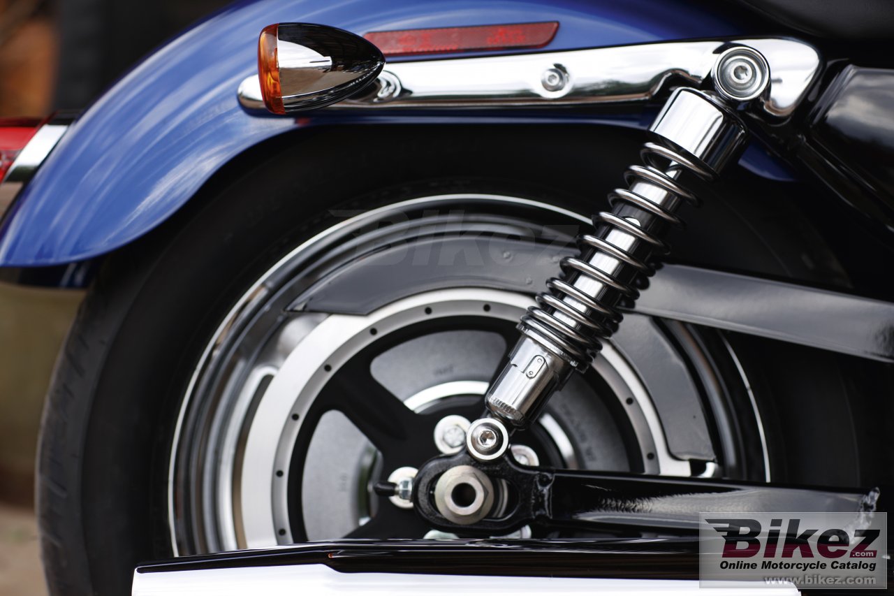 Thumbnail for Harley-Davidson XL 1200C Sportster 1200 Custom 2010