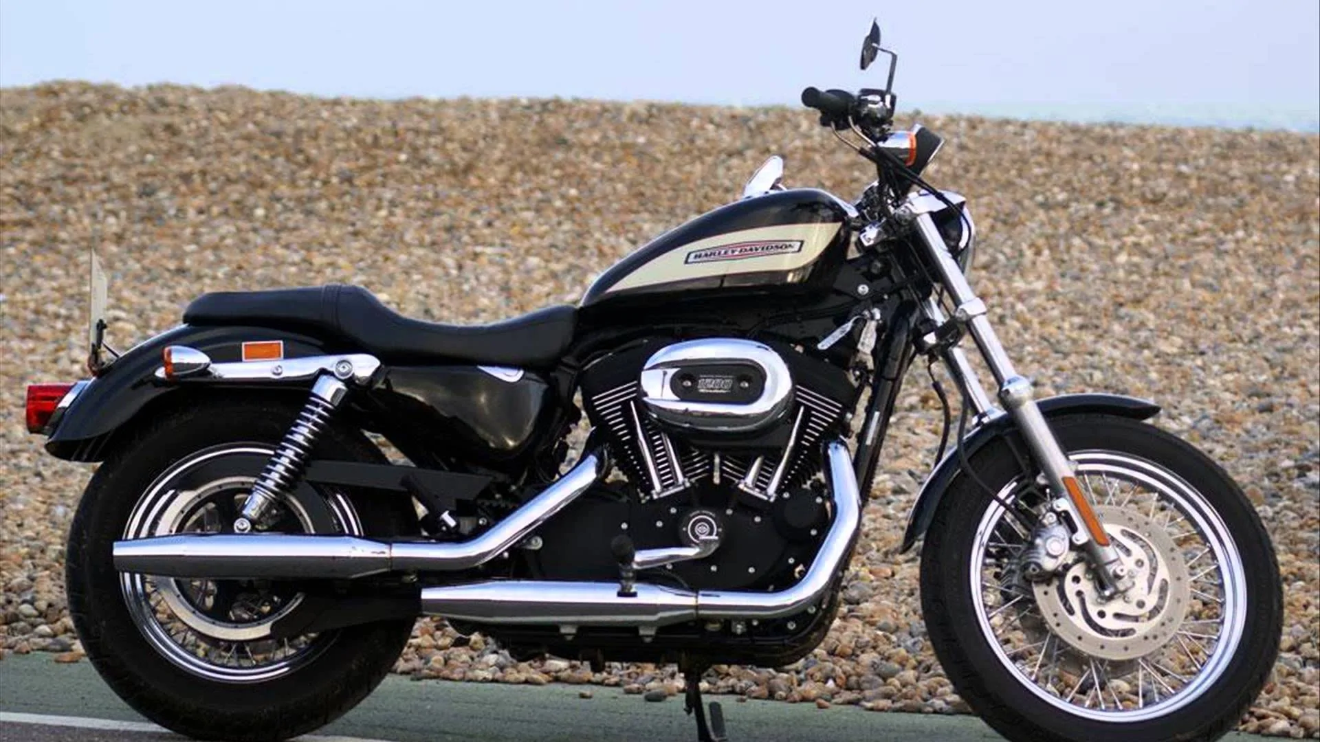 Harley-Davidson XL 1200R Sportster 1200 Roadster
