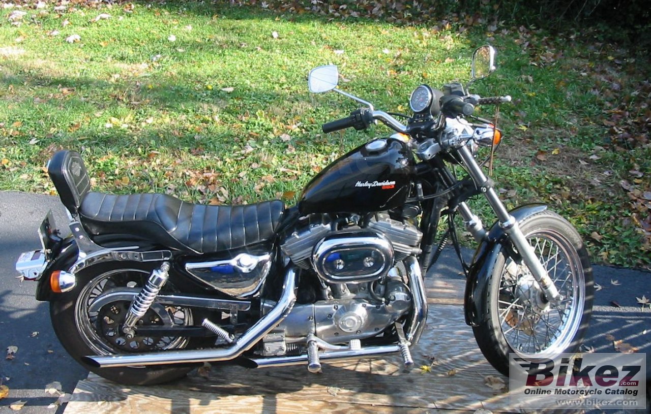 Harley-Davidson XLH Sportster 883 De Luxe