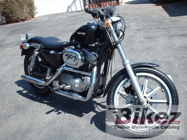 Harley-Davidson XLH Sportster 883 Hugger