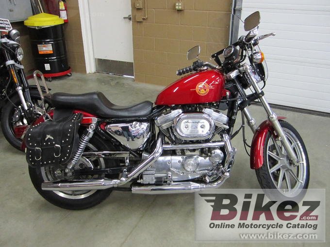 Harley-Davidson XLH Sportster 883 Hugger