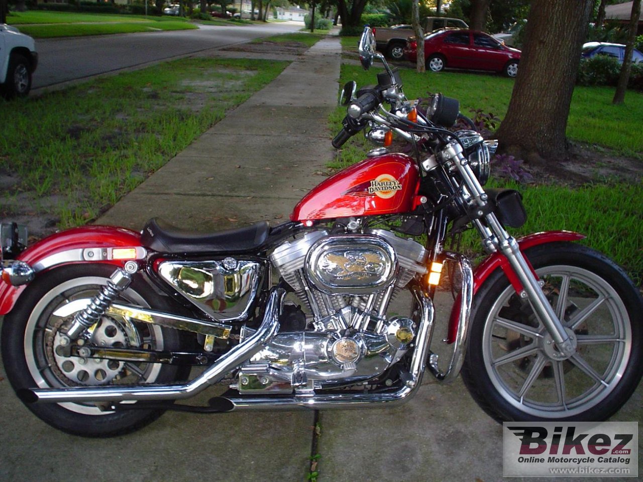 Harley-Davidson XLH Sportster 883 Hugger