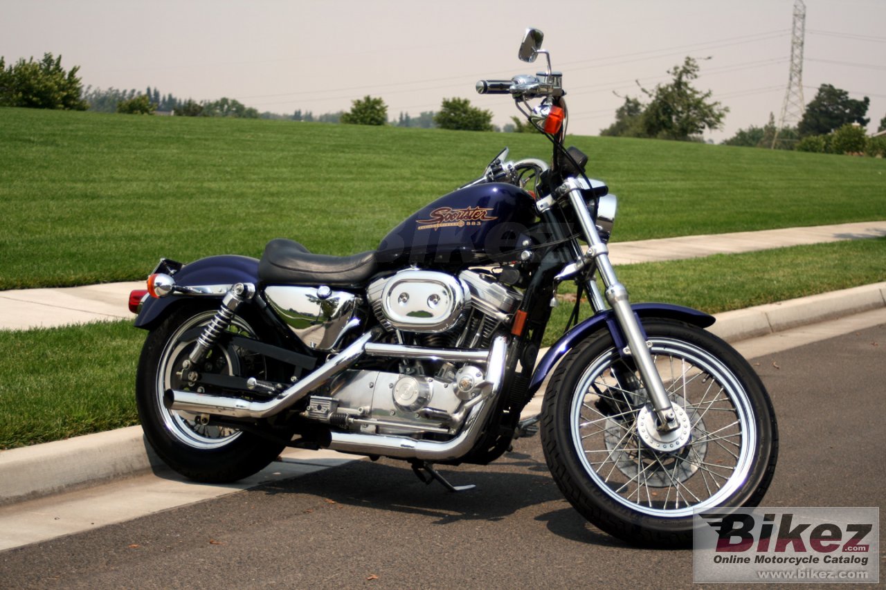 Harley-Davidson XLH Sportster 883 Hugger
