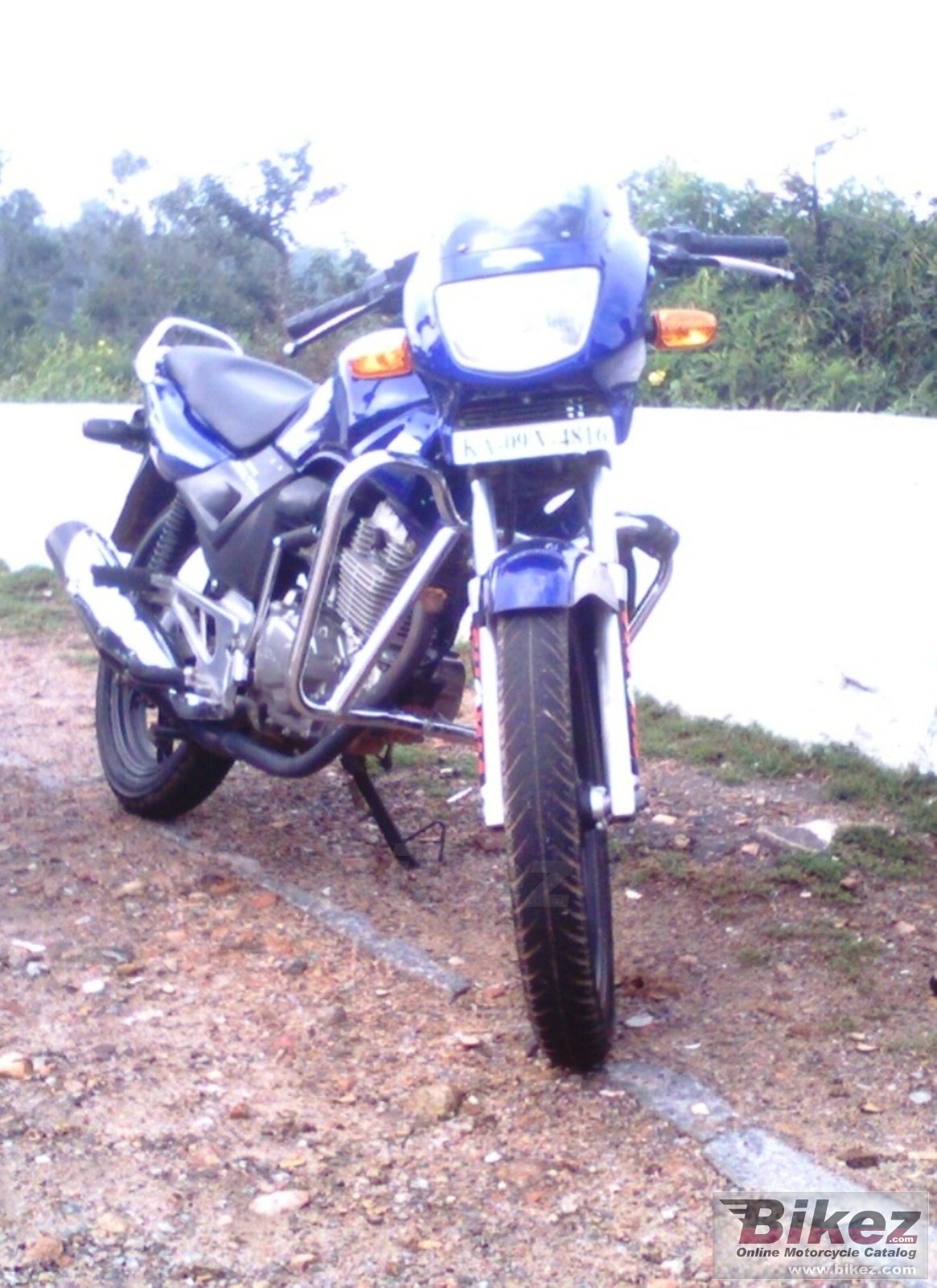 Thumbnail for Hero Honda CBZ 2000